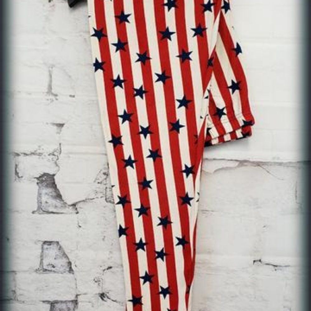 Women's holiday leggings nwt